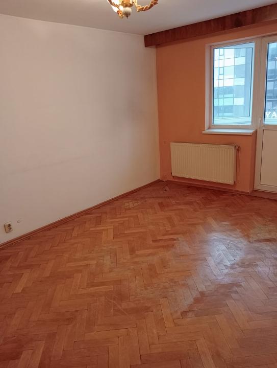 Apartament 3 camere decomandat,BD Griviței,104990 euro