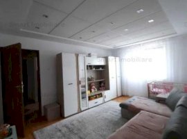 Apartament 2 camre recent renovat cu balcon, zona Mihai Viteazu