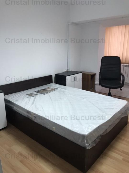 Vand apartament 3 camere zona Decebal