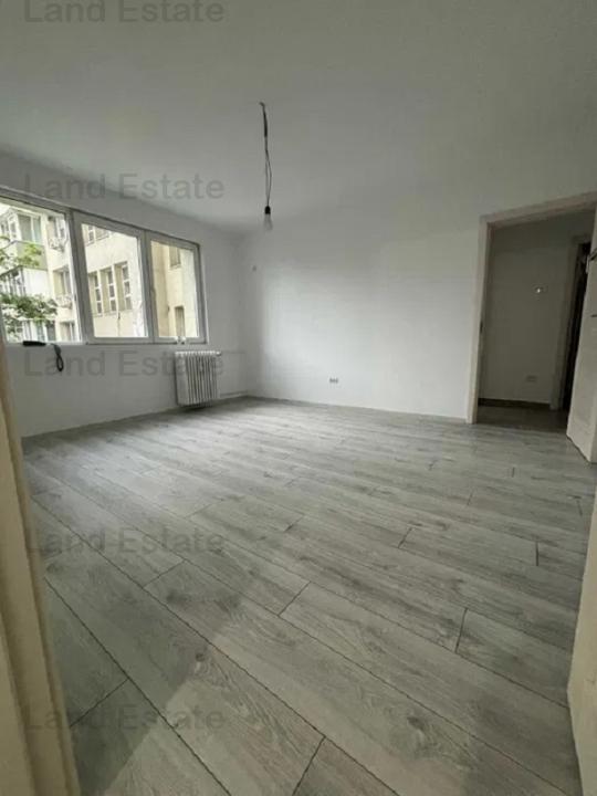 Apartament cu 3 camere Calea Grivitei - Basarab