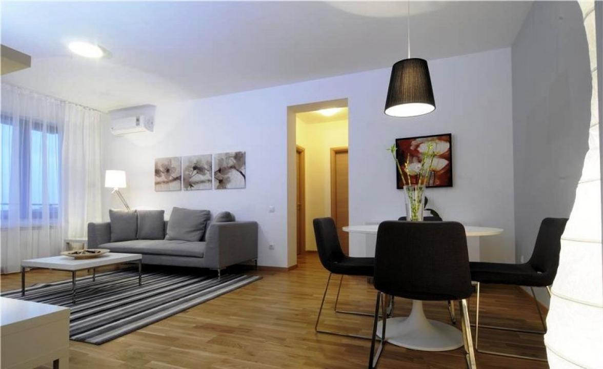 Apartment 4 rooms in Residential Ensemble Privighetorilor