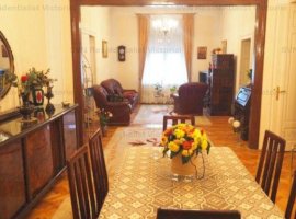 Vanzare apartament 7 camere, Piata Romana, Bucuresti