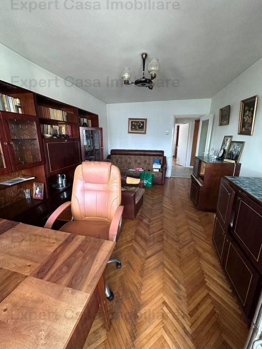 Podu Ros-Central apartament 3 camere decomandat 93.000 euro