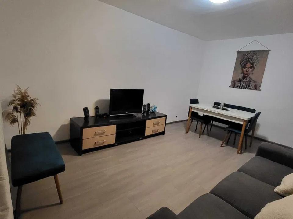 3 camere in zona Gorjului | centrala proprie