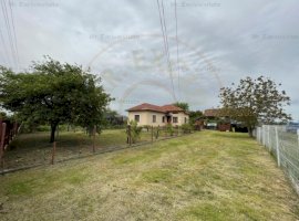 Casa + Teren la 25km de Pitesti - Cateasca
