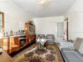 Apartament 3 camere, etajul 1 în zona Făt Frumos