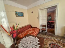 Casa, zona Ultracentral, caramida, 3 camere, decomandata ID 16085