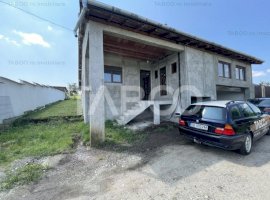 Casa individuala cu 6 camere garaj pivnita si teren 600 mp Daia Sibiu