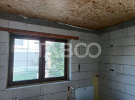 Casa 3 camere 75 mp utili utilitati curte gradina Lipoveni Alba Iulia