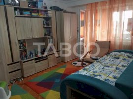 Apartament 2 camere 45 mpu balcon boxa parcare zona Cetate Alba Iulia