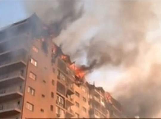 100 de apartamente au fost afectate in incendiul din Confort City