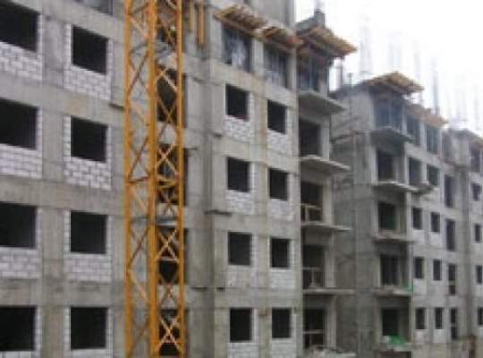 Volumul lucrarilor de constructii a crescut usor in primele 11 luni din 2012