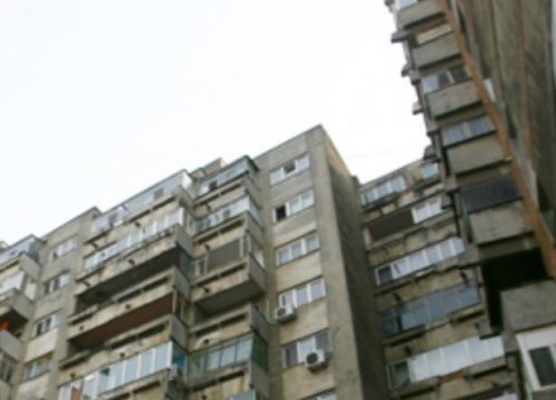 Cati ani munceste un roman pentru a-si cumpara un apartament de 50 mp? O comparatie cu media Europei