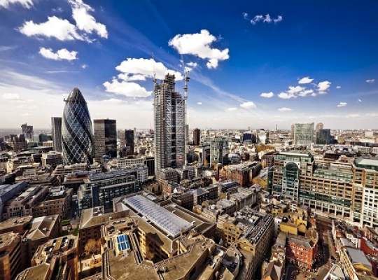 Investitiile chinezilor pe piata imobiliara din Londra continua