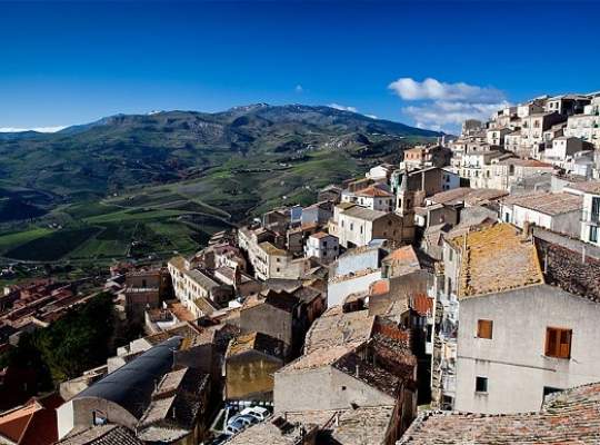 Satul unde oricine poate primi gratis o casa, daca indeplineste o conditie