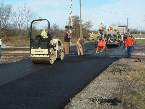 Caz unic in Romania: Drumul care leaga Oltenia de Ardeal, in reabilitare de 7 ani, blocheaza activitatea economica