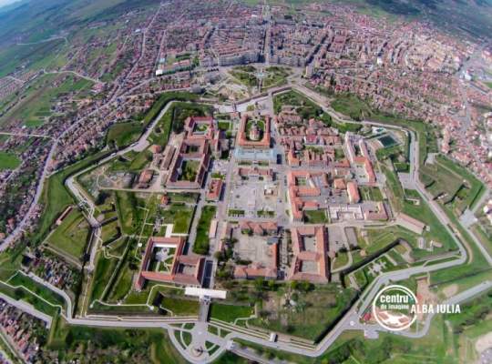 Primăria din Alba Iulia va aloca între 10 şi 30 mil. euro pentru proiecte de tip smart city în următorii 8 ani