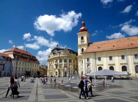 Sibiu, orasul in care cetatenii pot transmite sesizari catre primarie direct din aplicatie